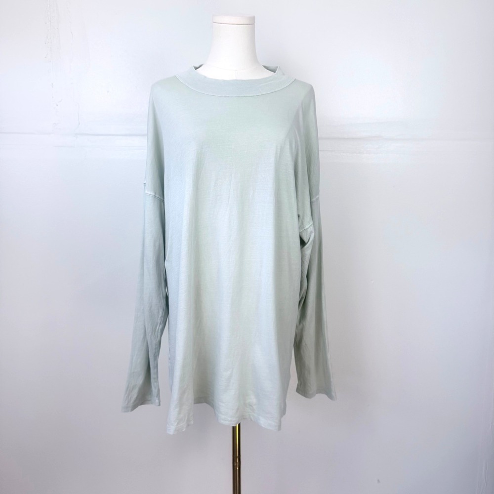 We The Free Tee Sage Green Long Sleeve Relaxed Oversized M
